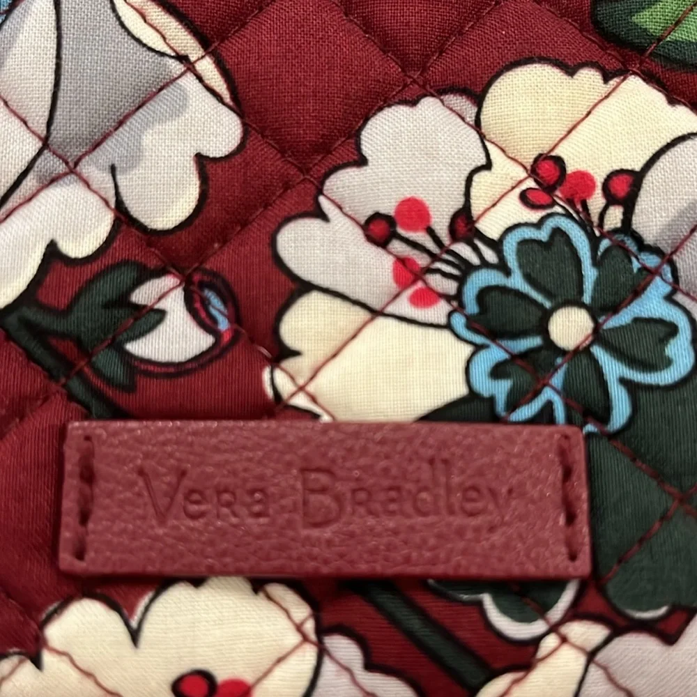 Vera Bradley cross body - Picture 2 of 7